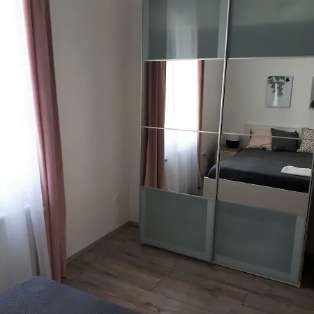 Luxury Wellness Apartman Pécs